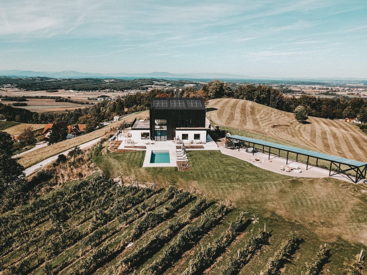 Die Bretterbude in der Steiermark - Design trifft auf Raum für unvergessliche Familienzeit – stilvolle, familienfreundliche Reise mit Kindern