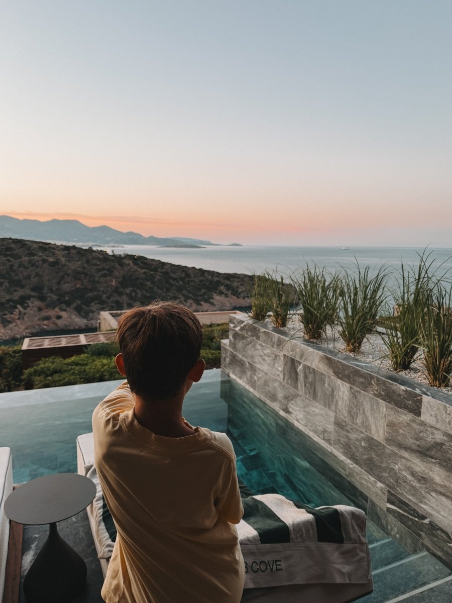 Daios Cove auf Kreta: Luxus trifft Familienhotel – stilvolle, familienfreundliche Reise mit Kindern