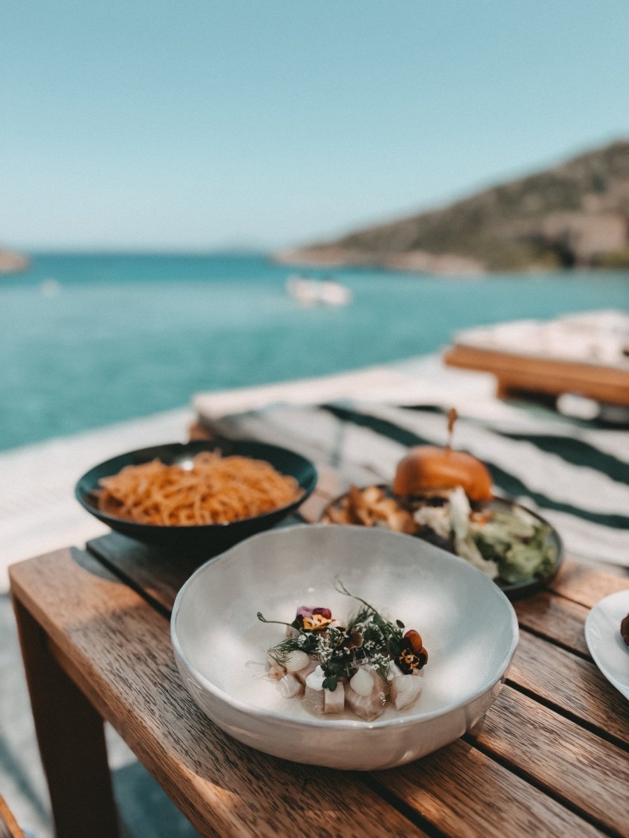 Daios Cove auf Kreta: Luxus trifft Familienhotel – stilvolle, familienfreundliche Reise mit Kindern