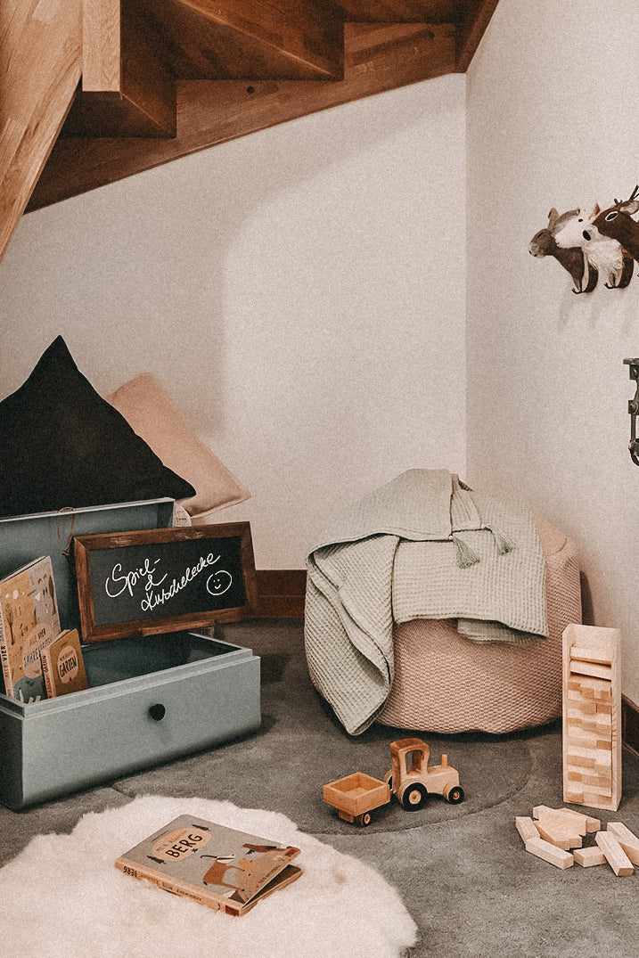 Das Dorf in der Stadt – Chalet Idylle mit Naturbadeteich - Lieblingsunterkunft