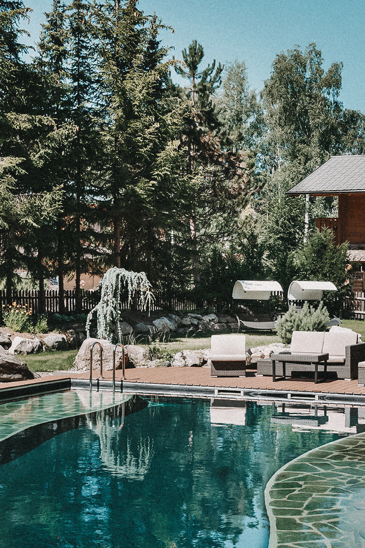 Das Dorf in der Stadt – Chalet Idylle mit Naturbadeteich - Lieblingsunterkunft