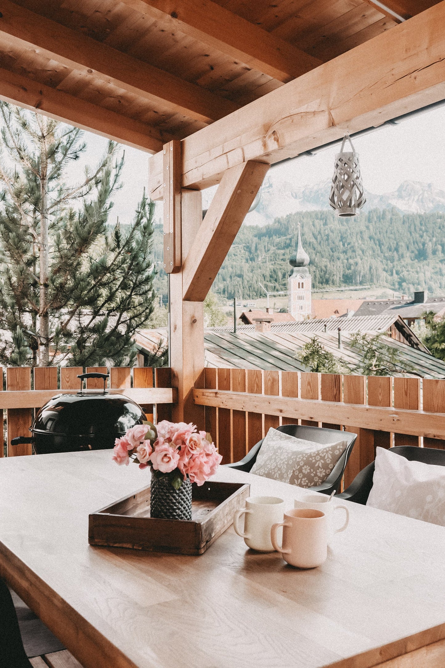 Das Dorf in der Stadt – Chalet Idylle mit Naturbadeteich - Lieblingsunterkunft
