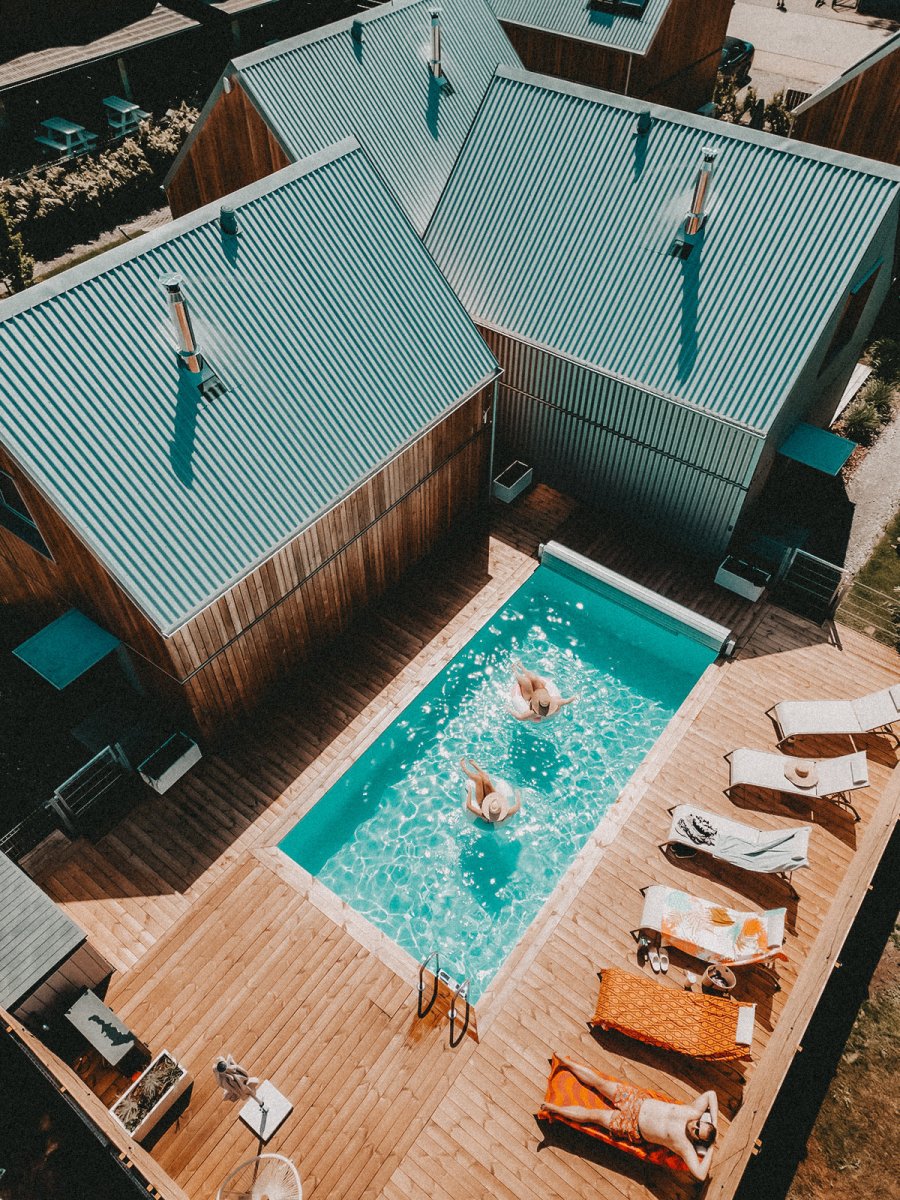 Domki Płyniewoda: Design Ferienhäuser an der polnischen Ostsee – stilvolle, familienfreundliche Reise mit Kindern