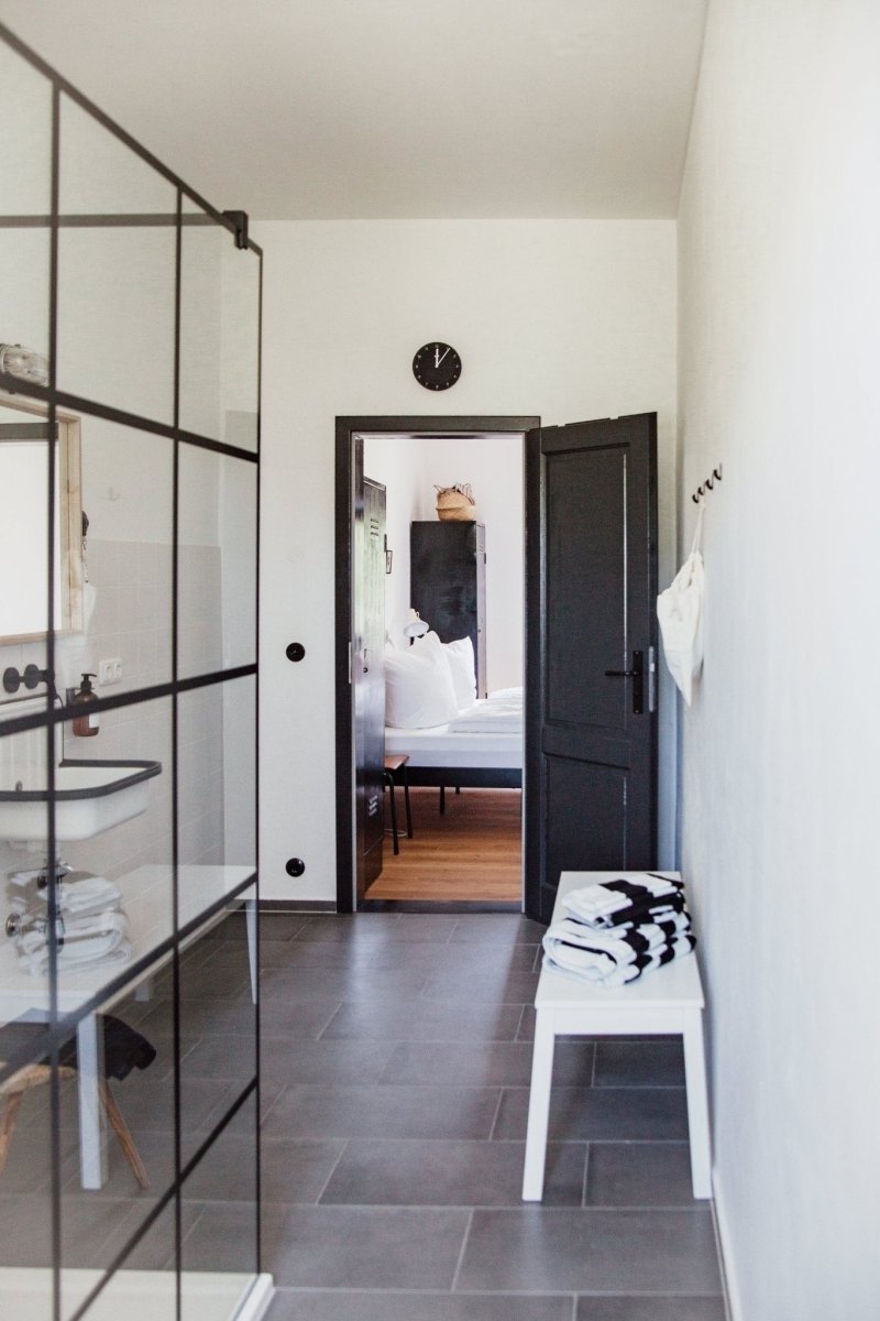 Familienurlaub in Brandenburg: Altes Kutscherhaus – Einzigartiges Ferienhaus mit Charme & Natur – stilvolle, familienfreundliche Reise mit Kindern