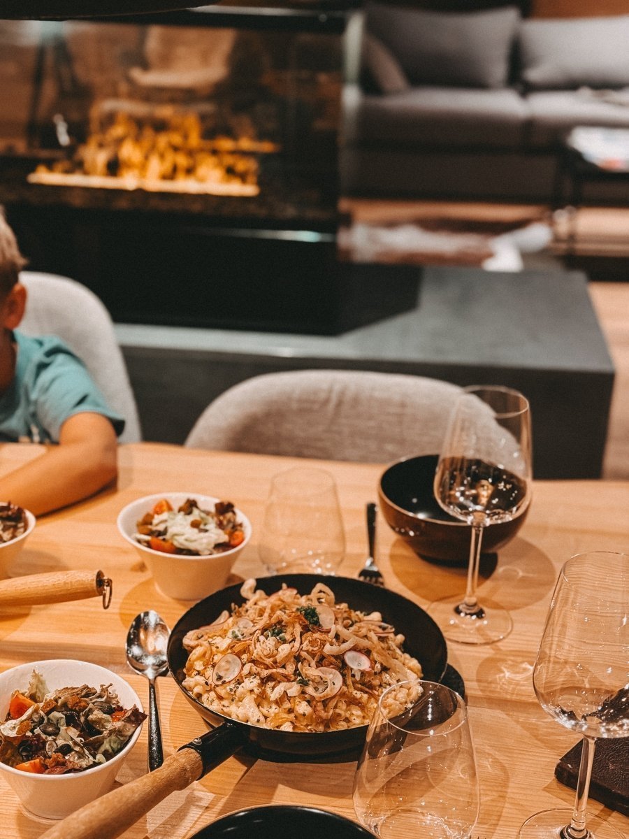 Familienurlaub in den La SOA Chalets in Tirol: Luxus Chalets und Familienzeit – stilvolle, familienfreundliche Reise mit Kindern