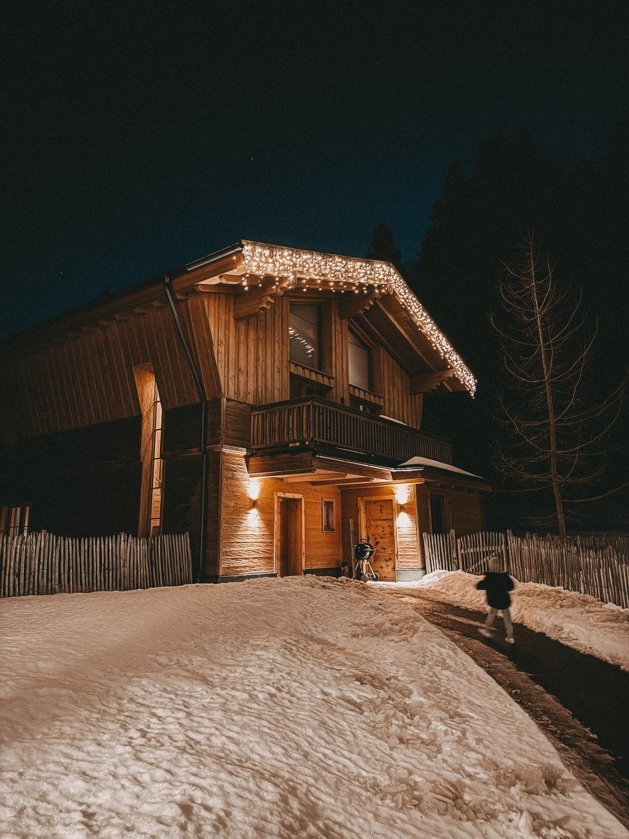 Familienurlaub in den La SOA Chalets in Tirol: Luxus Chalets und Familienzeit – stilvolle, familienfreundliche Reise mit Kindern