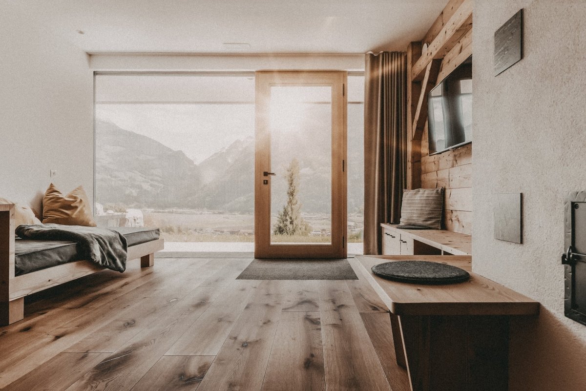 Innermoser Chalets in Südtirol: Bauernhof trifft auf Design mit Bergpanorama – stilvolle, familienfreundliche Reise mit Kindern