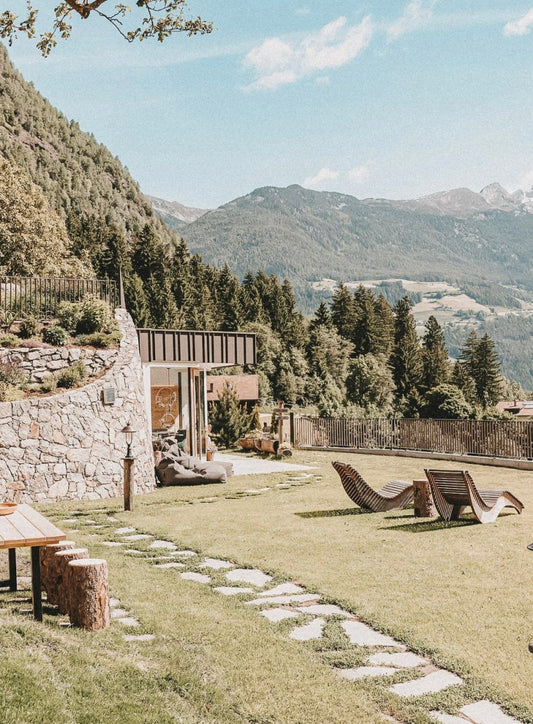 Innermoser Chalets in Südtirol: Bauernhof trifft auf Design mit Bergpanorama – stilvolle, familienfreundliche Reise mit Kindern