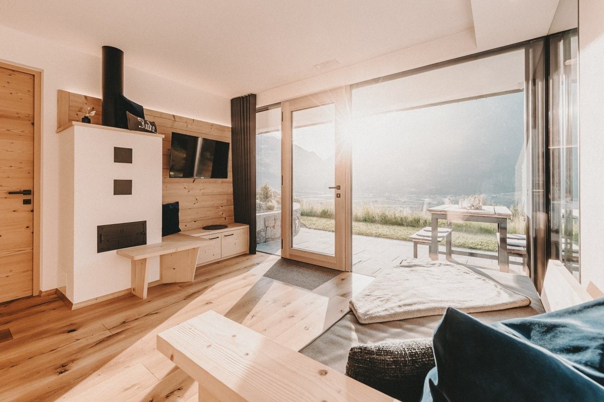Innermoser Chalets in Südtirol: Bauernhof trifft auf Design mit Bergpanorama – stilvolle, familienfreundliche Reise mit Kindern