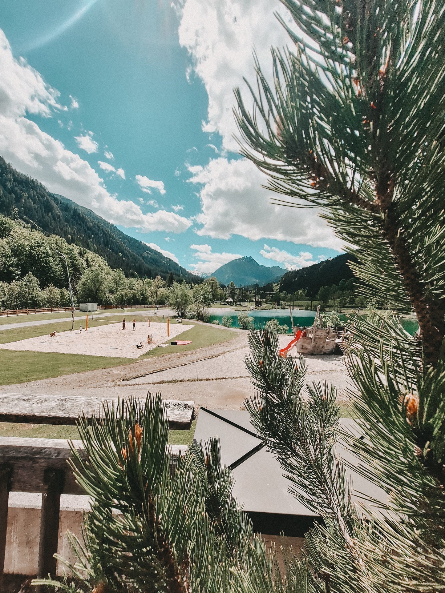 Lake View Lodge Flachau: Familienurlaub zwischen Badesee und Bergen