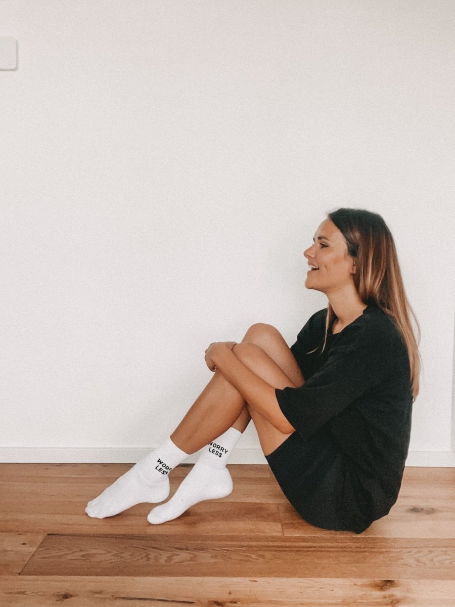 TRAVEL MORE WORRY LESS - Premium Socken – stilvolle, familienfreundliche Reise mit Kindern