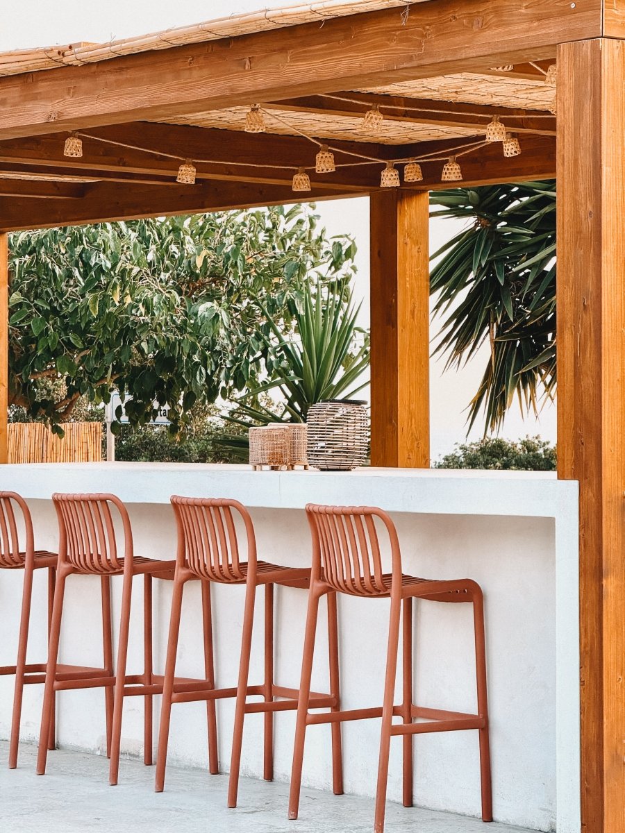 Villa Maillard Sardinien: Luxuriöse Familienvilla mit beheiztem Pool und Meerblick – stilvolle, familienfreundliche Reise mit Kindern
