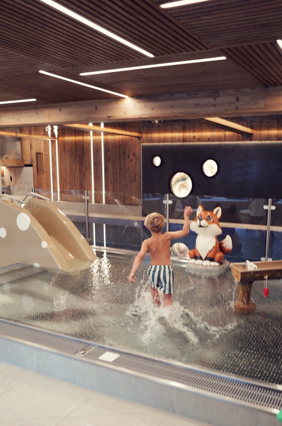 Vitalhotel Edelweiss im Stubaital: Wellness für die Eltern Familienpool für die Kinder