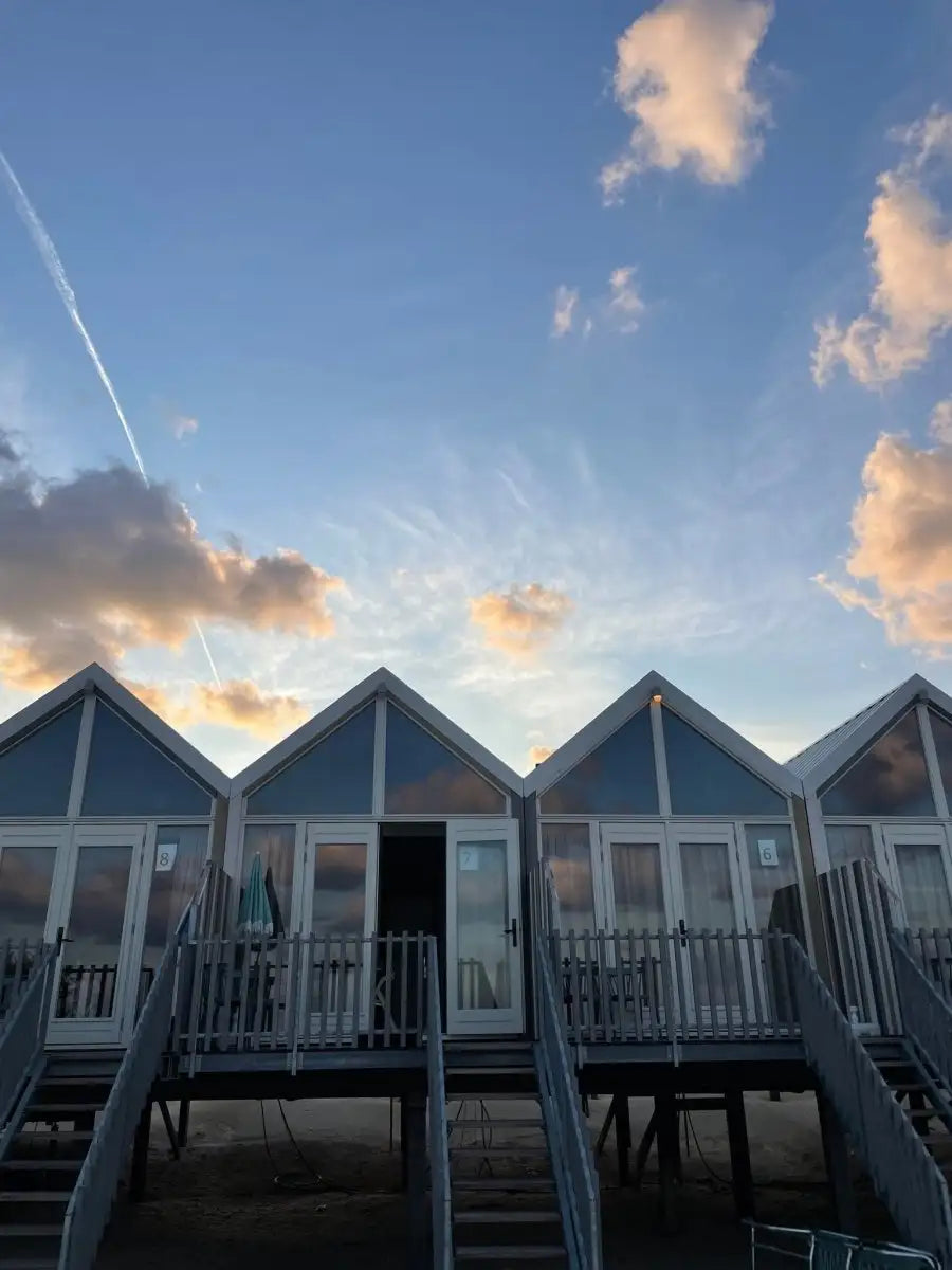 Zoomers Hotel Castricum: Strandhäuschen Geheimtipp für Familienurlaub am Meer – stilvolle, familienfreundliche Reise mit Kindern